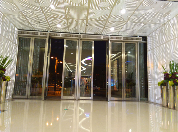 佳得利案例1佛山廣場中心